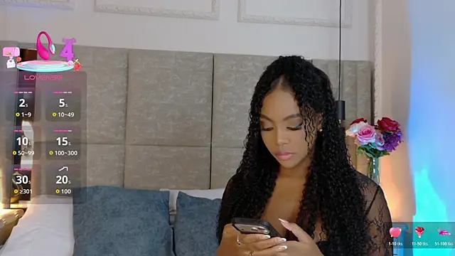 Lola King online show from April 2, 2026, 4:10 am