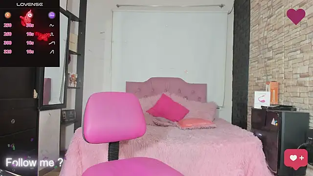 kitty queen10 online show from December 18, 2024, 6:43 am