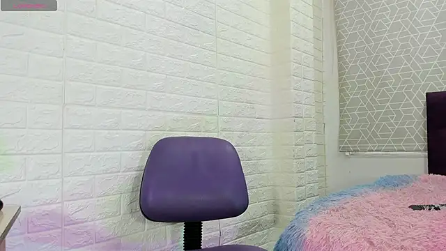 kitty queen10 online show from February 15, 2025, 10:21 pm