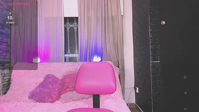 kitty queen10 online show from March 21, 2025, 6:27 am