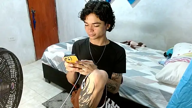 Lovebeng  online show from November 29, 2025, 12:57 am