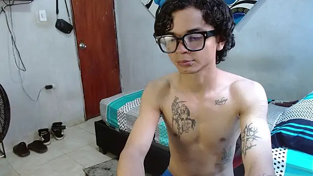 Lovebeng  online show from March 21, 2026, 5:16 pm