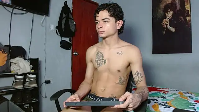 Snapshot of Lovebeng_ chatting on July 11, 2026, 10:11 pm Lovebeng online show from July 11, 2026, 10:11 pm