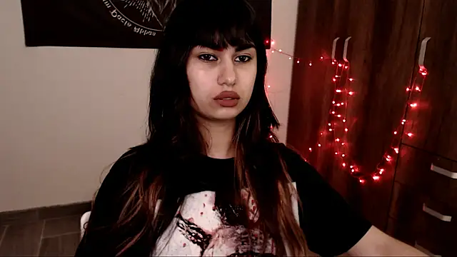Little-Lucifer online show from May 13, 2026, 10:17 pm