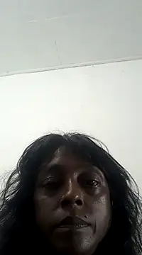 Snapshot of mamakarma1403 chatting on March 12, 2025, 12:31 am mamakarma1403 online show from March 12, 2025, 12:31 am