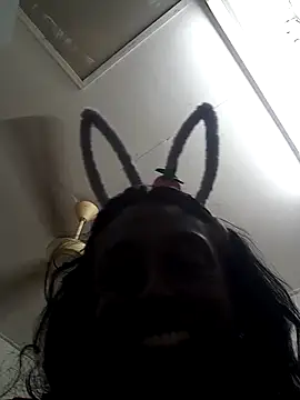 Snapshot of mamakarma1403 chatting on September 20, 2025, 12:33 am mamakarma1403 online show from September 20, 2025, 12:33 am