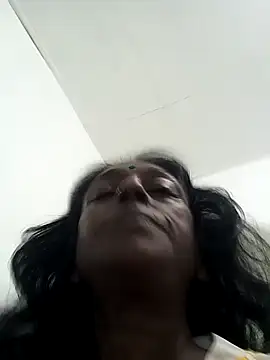 Snapshot of mamakarma1403 chatting on October 4, 2025, 12:41 am mamakarma1403 online show from October 4, 2025, 12:41 am