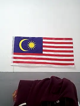 Snapshot of mamakarma1403 chatting on October 12, 2025, 4:33 am mamakarma1403 online show from October 12, 2025, 4:33 am