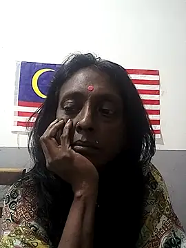 Snapshot of mamakarma1403 chatting on October 18, 2025, 12:28 pm mamakarma1403 online show from October 18, 2025, 12:28 pm