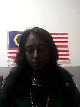 Snapshot of mamakarma1403 chatting on October 26, 2025, 3:29 pm mamakarma1403 online show from October 26, 2025, 3:29 pm