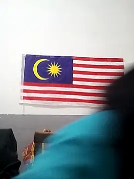 Snapshot of mamakarma1403 chatting on November 8, 2025, 1:06 am mamakarma1403 online show from November 8, 2025, 1:06 am