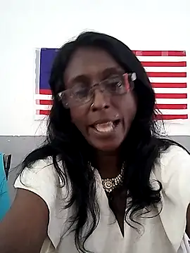 Snapshot of mamakarma1403 chatting on November 13, 2025, 4:11 am mamakarma1403 online show from November 13, 2025, 4:11 am