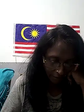 Snapshot of mamakarma1403 chatting on November 14, 2025, 11:53 am mamakarma1403 online show from November 14, 2025, 11:53 am