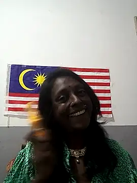 Snapshot of mamakarma1403 chatting on November 20, 2025, 1:44 pm mamakarma1403 online show from November 20, 2025, 1:44 pm