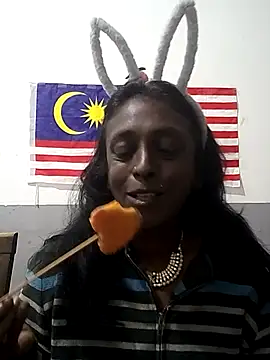 Snapshot of mamakarma1403 chatting on November 21, 2025, 1:54 pm mamakarma1403 online show from November 21, 2025, 1:54 pm