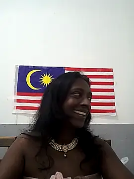 Snapshot of mamakarma1403 chatting on December 4, 2025, 4:33 am mamakarma1403 online show from December 4, 2025, 4:33 am