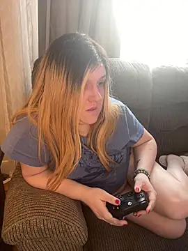 PuckBunny17 online show from February 13, 2025, 1:37 pm