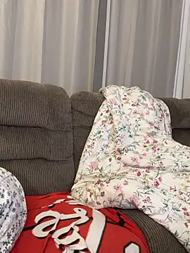 PuckBunny17 online show from September 19, 2025, 4:14 am