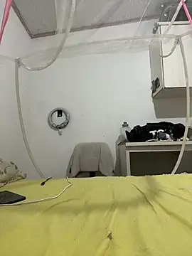 Vih222 online show from April 18, 2026, 1:42 am