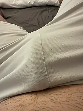 Snapshot of tiou72 chatting on July 17, 2026, 6:57 pm tiou72 online show from July 17, 2026, 6:57 pm