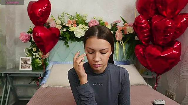 AliceBrayan online show from February 15, 2026, 5:09 pm