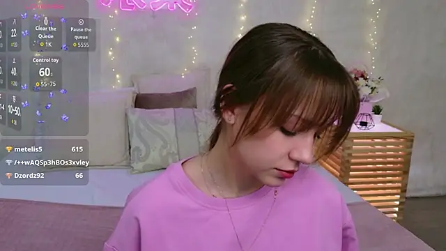 AliceBrayan online show from April 16, 2026, 9:39 pm