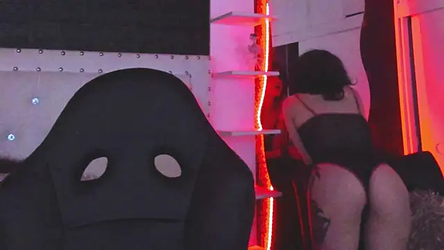 Ghosty Doll online show from January 8, 2025, 8:18 pm