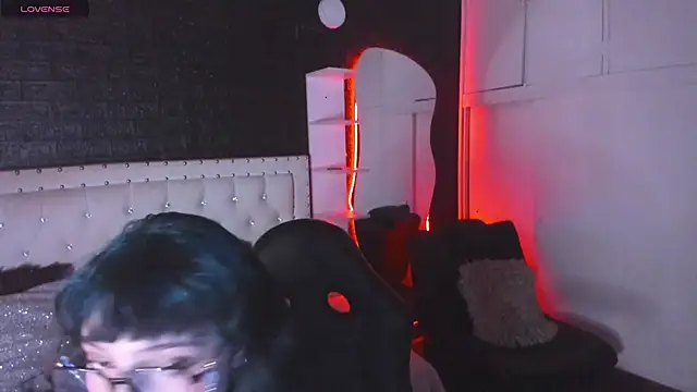 Ghosty Doll online show from February 24, 2025, 8:03 pm