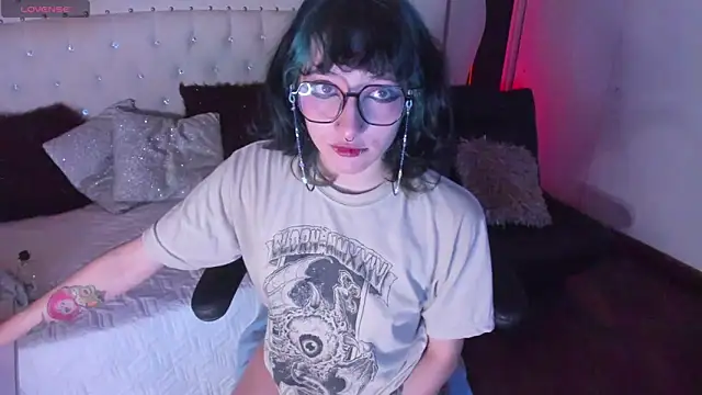 Ghosty Doll online show from March 6, 2025, 8:05 pm