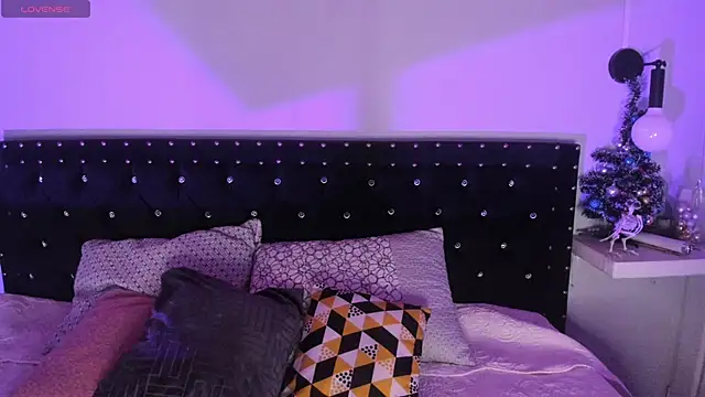 Ghosty Doll online show from January 5, 2026, 8:12 pm