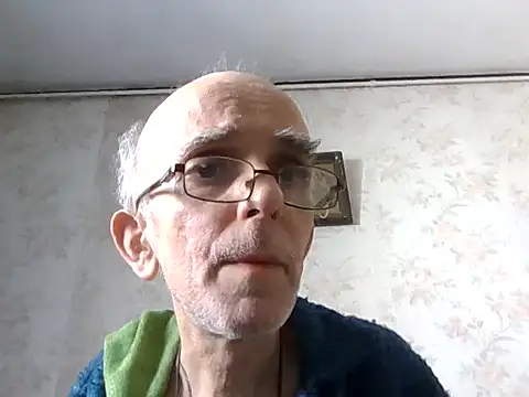 mariusica1xh online show from September 28, 2025, 7:47 am