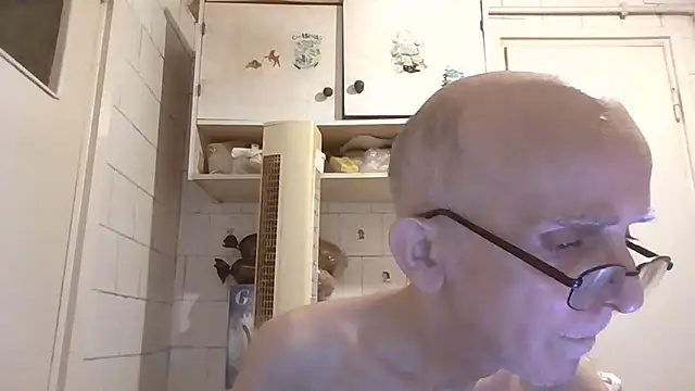 Snapshot of mariusica1@xh chatting on June 29, 2026, 9:26 pm mariusica1xh online show from June 29, 2026, 9:26 pm