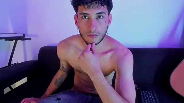 Henrikk senn online show from November 26, 2025, 10:00 pm