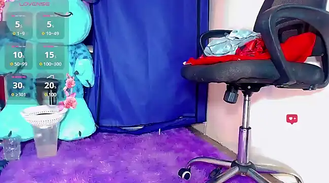 nicol gill  online show from January 28, 2025, 11:38 am