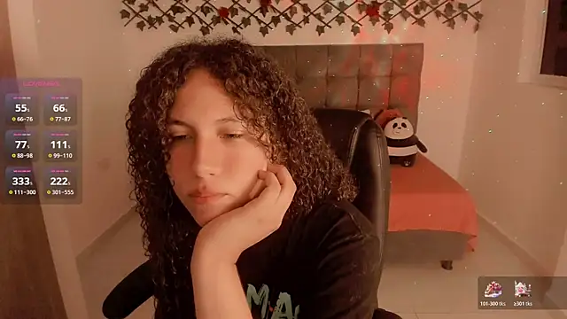 Lilith Miller21 online show from November 17, 2025, 7:19 pm