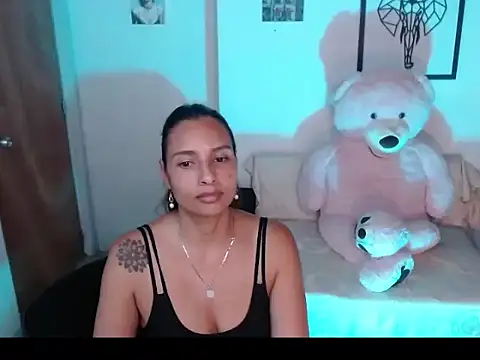 Snapshot of mykaelahoney chatting on March 18, 2026, 4:59 am mykaelahoney online show from March 18, 2026, 4:59 am