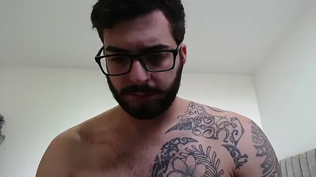 Snapshot of thomas_gun chatting on February 12, 2026, 4:35 pm thomas gun online show from February 12, 2026, 4:35 pm