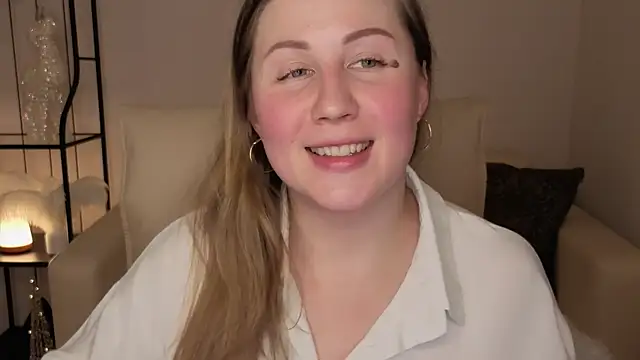 Helens love online show from December 22, 2025, 8:11 am