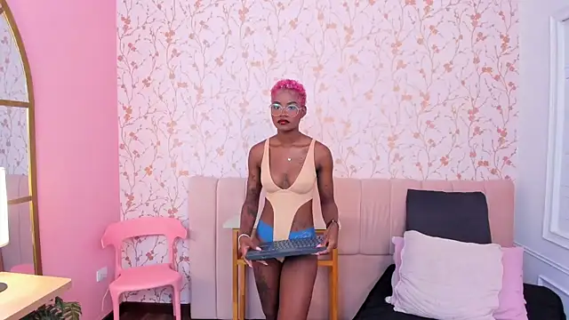 amber-hill online show from April 1, 2026, 4:15 pm