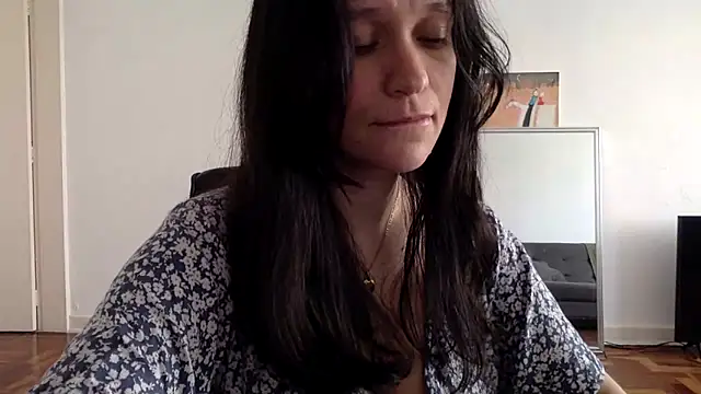 Snapshot of beatrizspbr chatting on March 17, 2026, 1:58 pm beatrizspbr online show from March 17, 2026, 1:58 pm