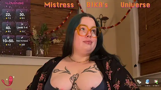 Snapshot of MissBika chatting on March 4, 2025, 2:27 am MissBika online show from March 4, 2025, 2:27 am