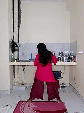 riya190 online show from March 28, 2026, 5:01 pm