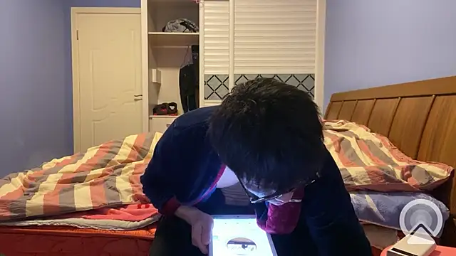 shuai321 online show from February 2, 2025, 1:19 pm