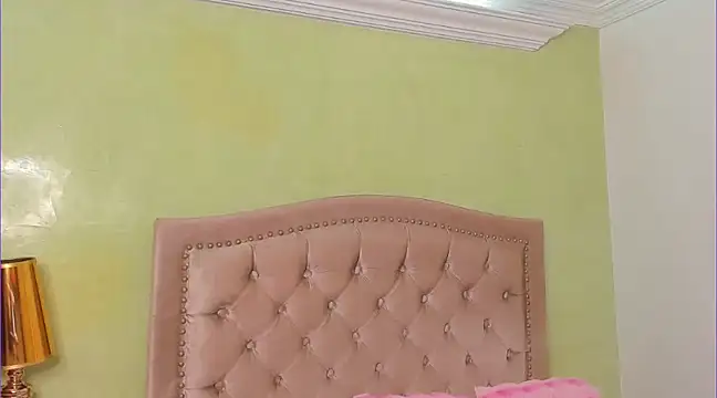 Snapshot of Luciluu20 chatting on March 10, 2025, 11:49 pm Luciluu20 online show from March 10, 2025, 11:49 pm