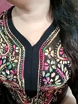 Beautyy38 online show from October 25, 2025, 3:36 am