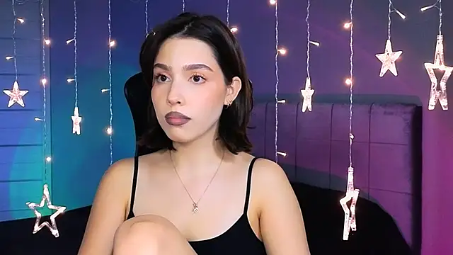 Snapshot of Stacy_Gonzales_ chatting on October 8, 2025, 8:01 am Stacy Gonzales  online show from October 8, 2025, 8:01 am