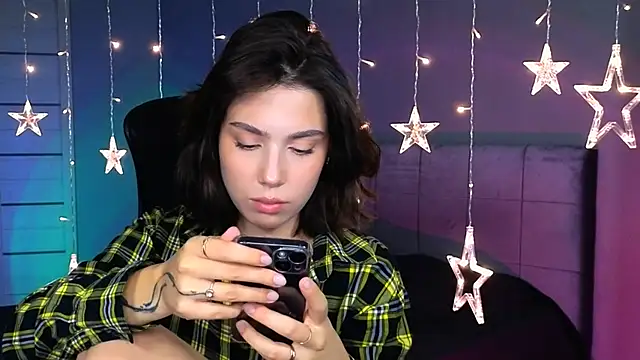 Snapshot of Stacy_Gonzales_ chatting on October 18, 2025, 9:43 am Stacy Gonzales  online show from October 18, 2025, 9:43 am