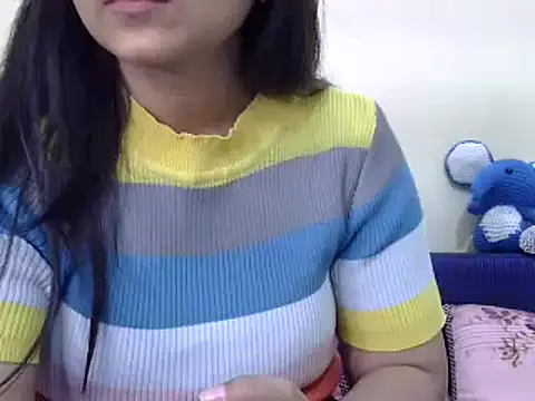 WildRuhi20 online show from December 4, 2024, 5:27 am