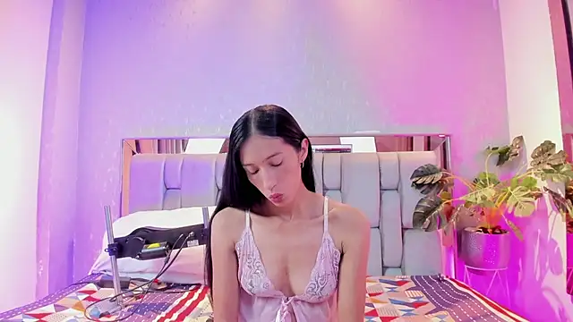 RoseTaylor   online show from March 7, 2026, 5:15 am