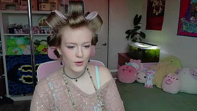 Snapshot of Daisy_Dollxo chatting on May 5, 2026, 7:33 pm Daisy Dollxo online show from May 5, 2026, 7:33 pm